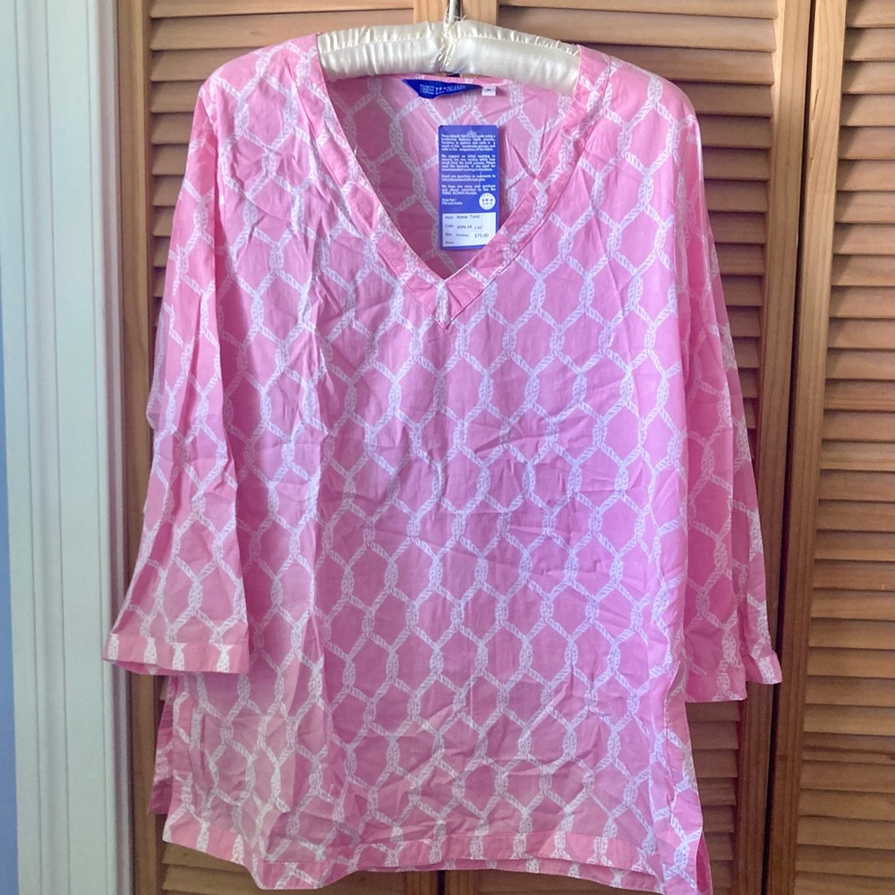 Beautiful Three Islands 100% cotton blouse. NWT light pink with rope pattern, M.